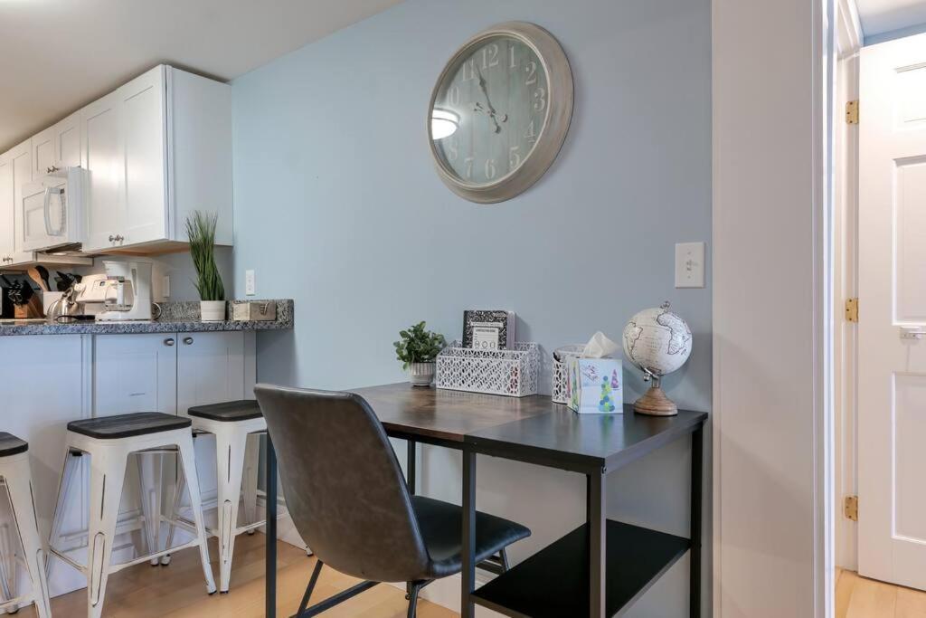2Br Apt W/ 3 Min Walk To Downtown Swh - Low Tide Саутуэст-Харбор Экстерьер фото