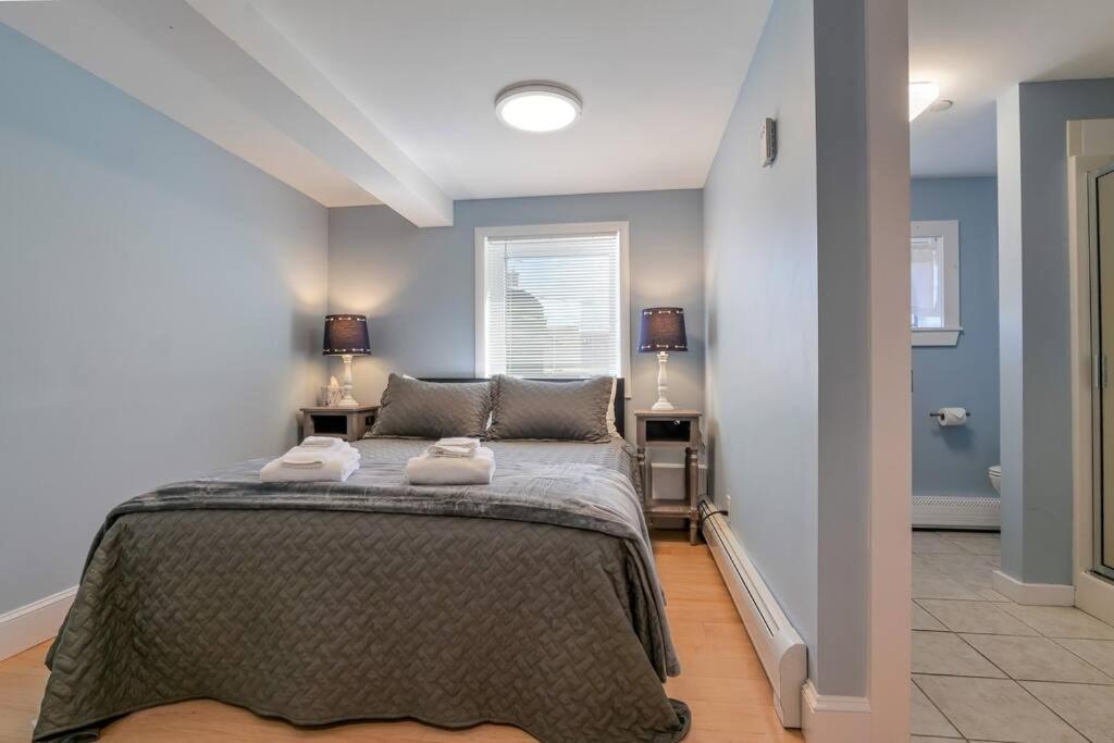 2Br Apt W/ 3 Min Walk To Downtown Swh - Low Tide Саутуэст-Харбор Экстерьер фото