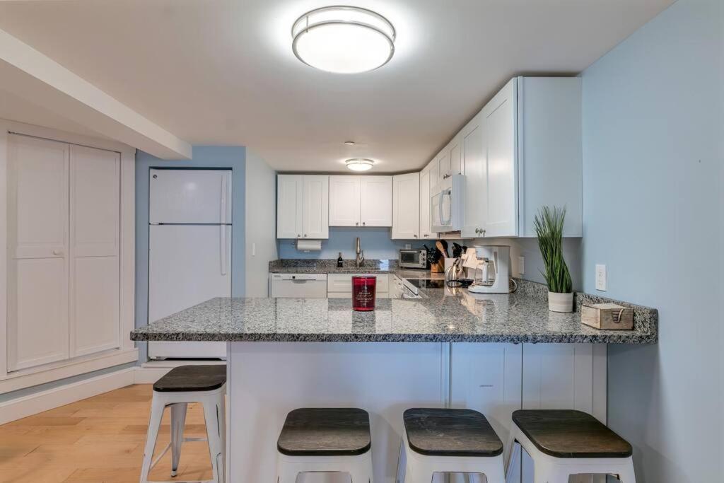 2Br Apt W/ 3 Min Walk To Downtown Swh - Low Tide Саутуэст-Харбор Экстерьер фото