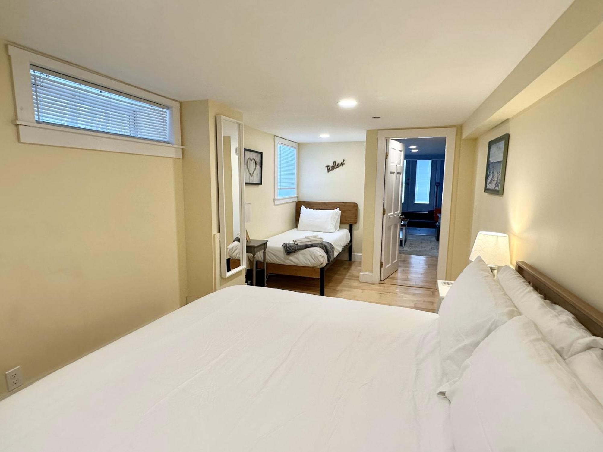 2Br Apt W/ 3 Min Walk To Downtown Swh - Low Tide Саутуэст-Харбор Экстерьер фото